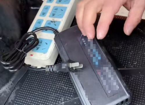 給電動車充電，10個(gè)人9個(gè)錯，難怪騎不遠(yuǎn)，電瓶不耐用